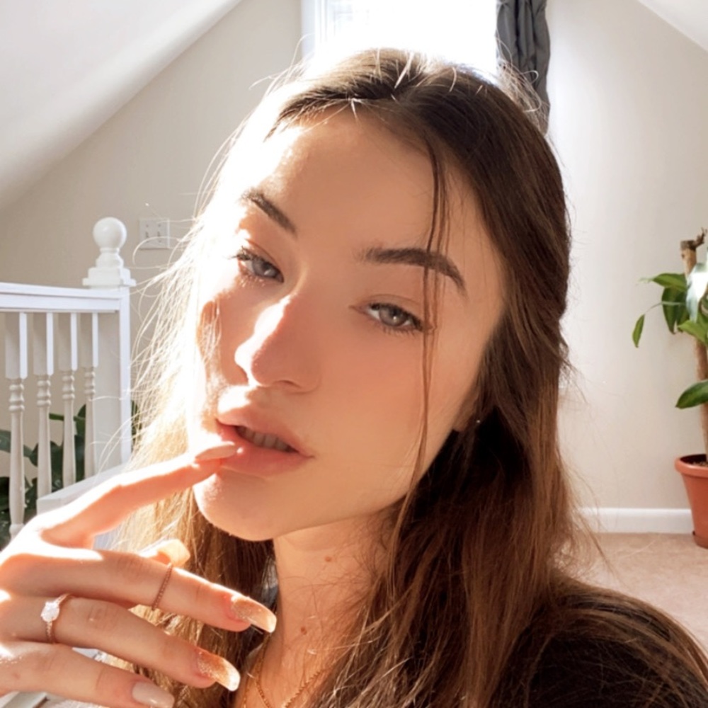 Meet your Posher, Anastazia